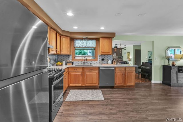 247 Shetland Drive, Amherst, NY 14221