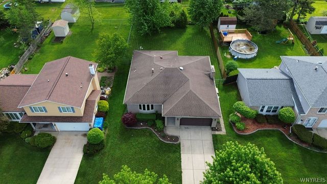247 Shetland Drive, Amherst, NY 14221