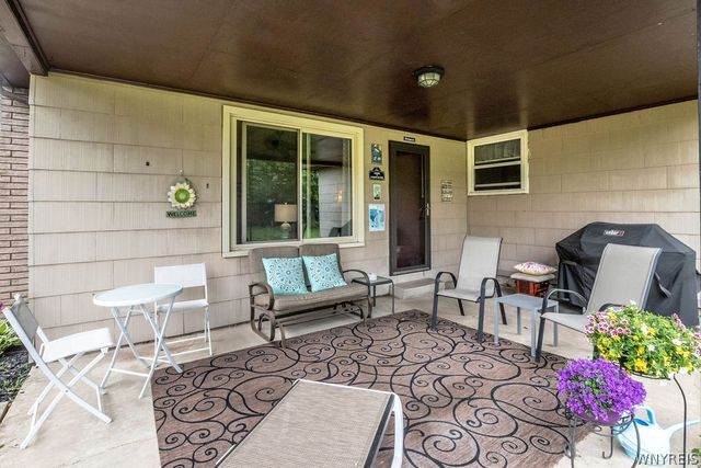 247 Shetland Drive, Amherst, NY 14221
