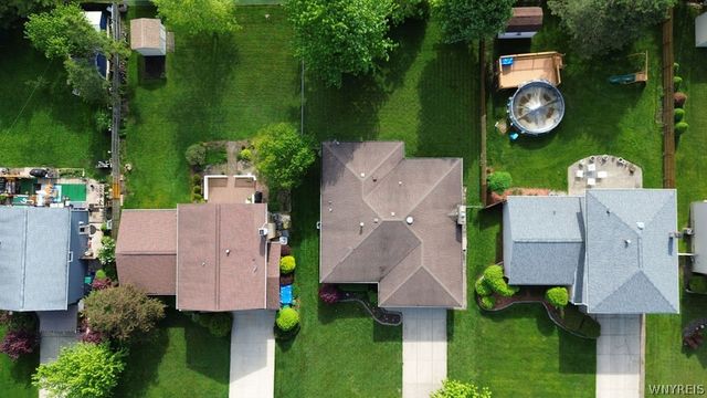 247 Shetland Drive, Amherst, NY 14221