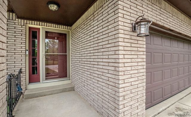 247 Shetland Drive, Amherst, NY 14221