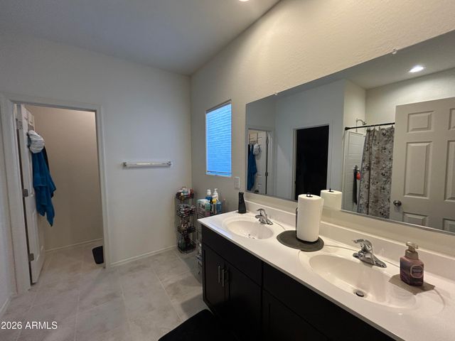 24563 W VERLEA Drive, Buckeye, AZ 85326