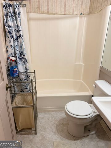 2201 Rolling Acres Drive SW, Conyers, GA 30094