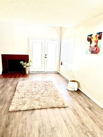 2309 Balsam Drive K213, Arlington, TX 76006