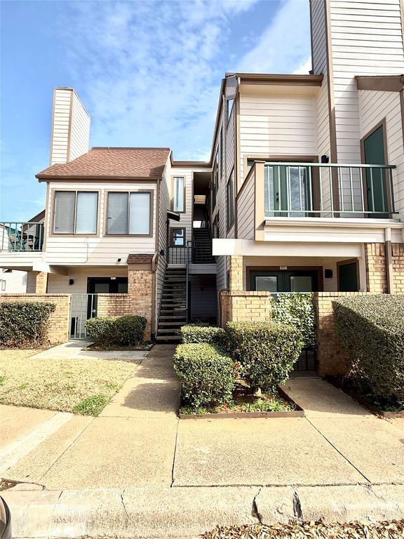 2309 Balsam Drive K213, Arlington, TX 76006