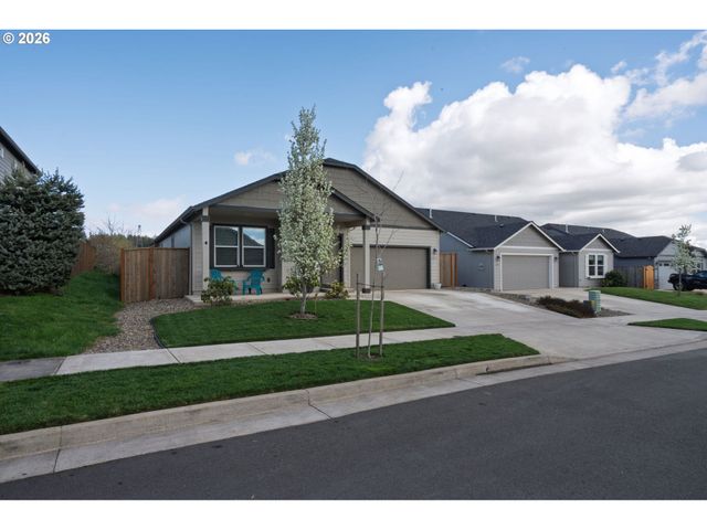 2833 ESSEX Ave, Albany, OR 97321