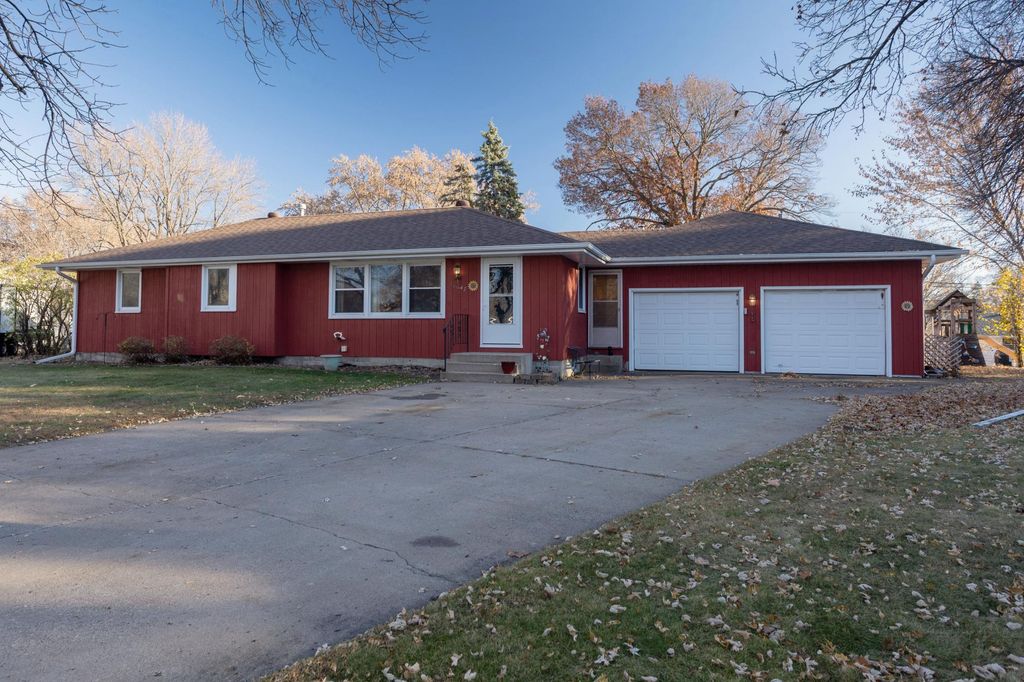 10647 Washington Boulevard NE, Blaine, MN 55434