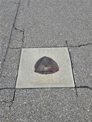 1 Twinn Buttes Avenue, California City, CA 93505