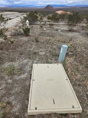 1 Twinn Buttes Avenue, California City, CA 93505