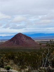 1 Twinn Buttes Avenue, California City, CA 93505