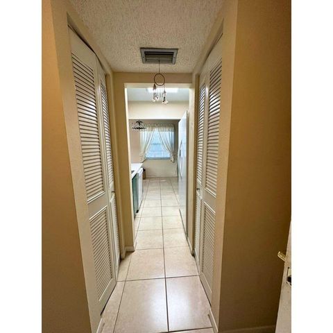5190 E Sabal Palm Boulevard 201, Tamarac, FL 33319