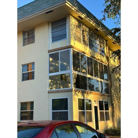 5190 E Sabal Palm Boulevard 201, Tamarac, FL 33319