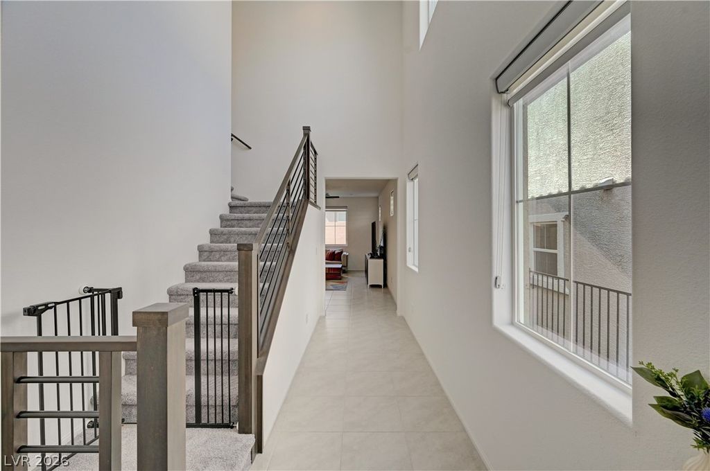 10938 Fennel Avenue, Las Vegas, NV 89166 — photo 2