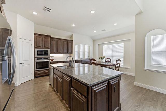 12504 Panther Creek Drive, Godley, TX 76044