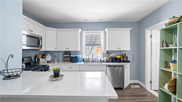 59 Vandewater Street, Providence, RI 02908