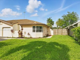5874 SW 97th Terrace, Cooper City, FL 33328