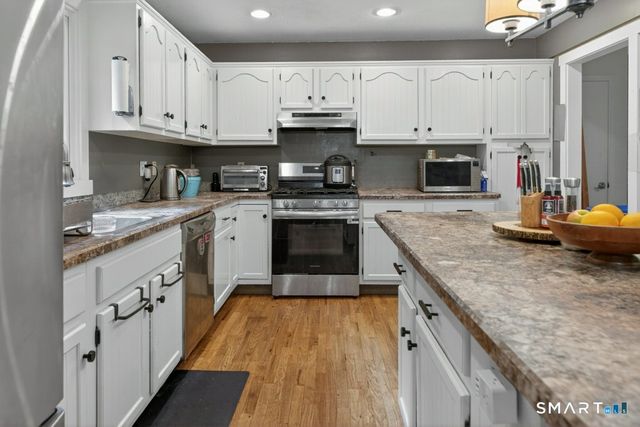 325 New Milford Road East, Bridgewater, CT 06752