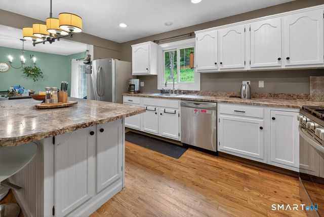 325 New Milford Road East, Bridgewater, CT 06752