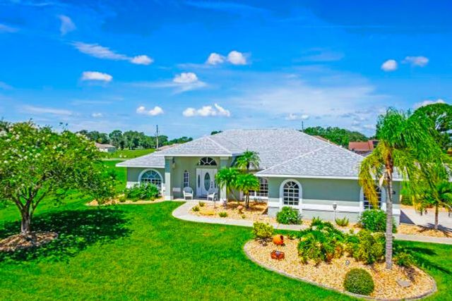 424 Holly Drive, Sebring, FL 33876