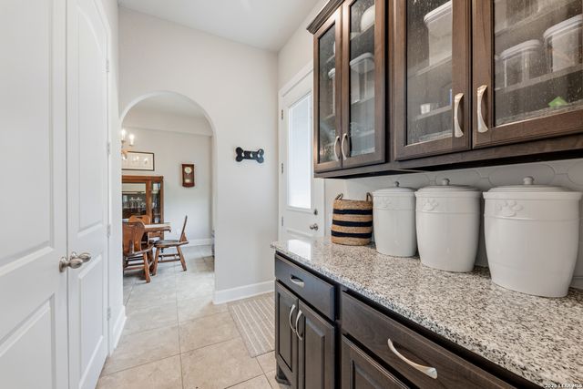 18806 Canyon View Pass, Helotes, TX 78023