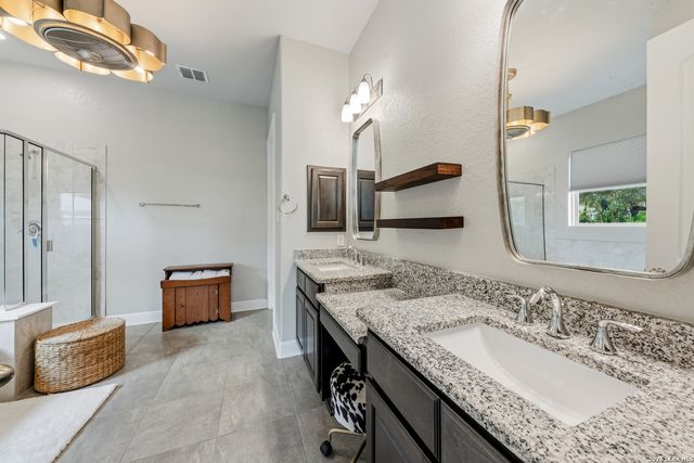 18806 Canyon View Pass, Helotes, TX 78023