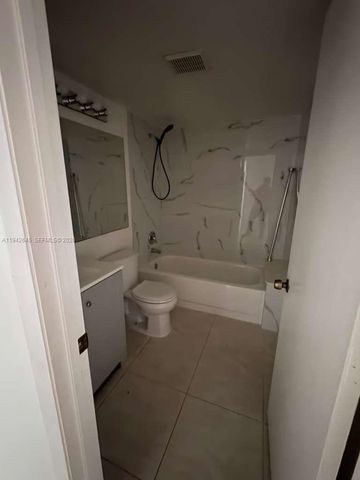623 Sea Pine Way C1, Greenacres, FL 33415