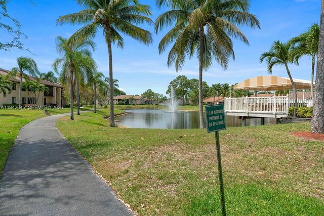 623 Sea Pine Way C1, Greenacres, FL 33415