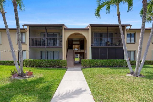623 Sea Pine Way C1, Greenacres, FL 33415