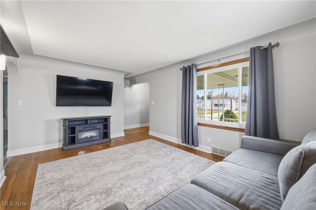 536 Creed Street, Struthers, OH 44471