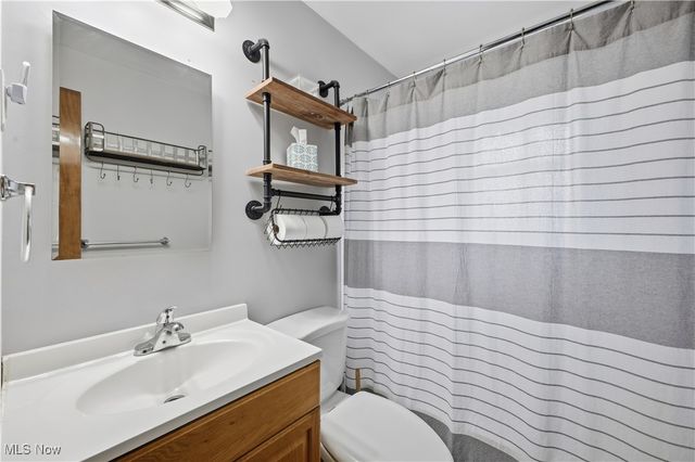 536 Creed Street, Struthers, OH 44471