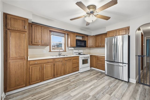 536 Creed Street, Struthers, OH 44471