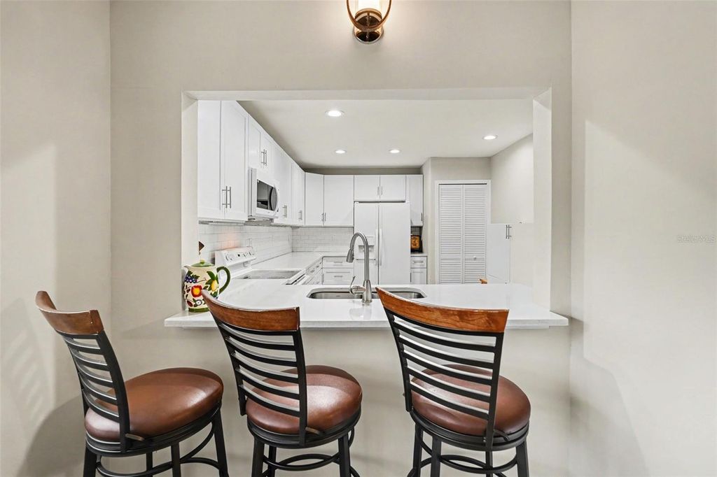 Image 13 of property listing at 13507 PALMWOOD LANE 13507, Tampa, FL 33618