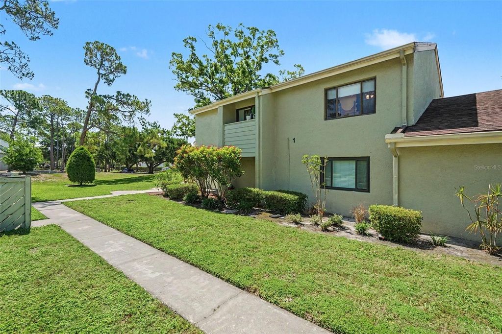 Image 21 of property listing at 13507 PALMWOOD LANE 13507, Tampa, FL 33618