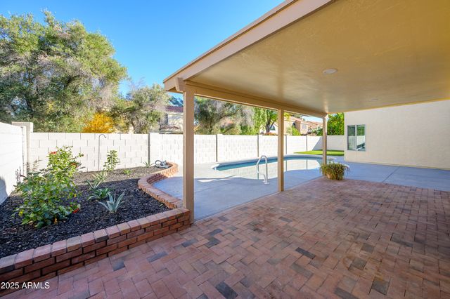 9021 S DREA Lane, Tempe, AZ 85284