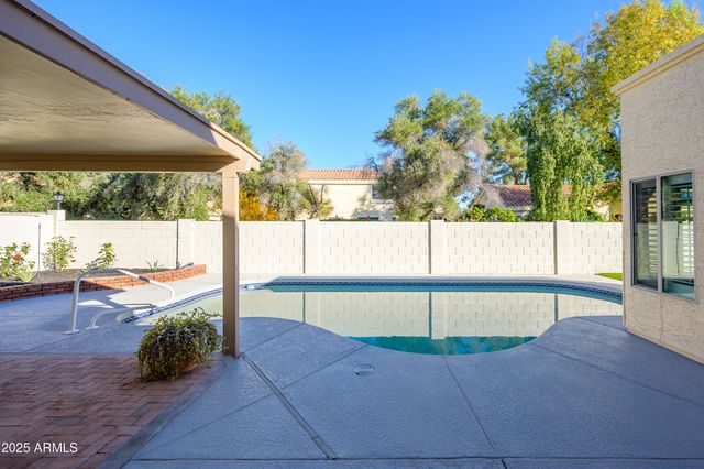 9021 S DREA Lane, Tempe, AZ 85284