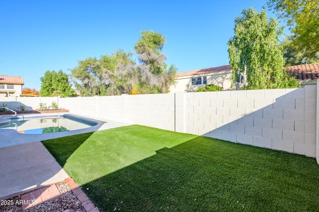 9021 S DREA Lane, Tempe, AZ 85284