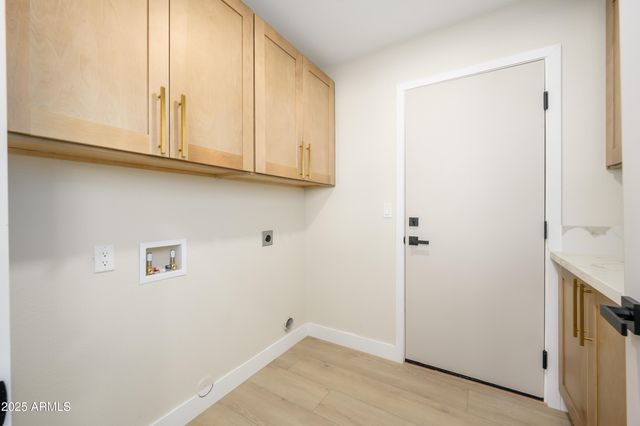 9021 S DREA Lane, Tempe, AZ 85284