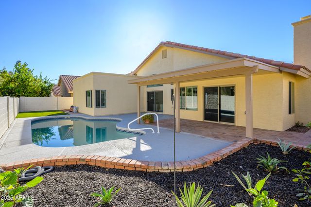 9021 S DREA Lane, Tempe, AZ 85284