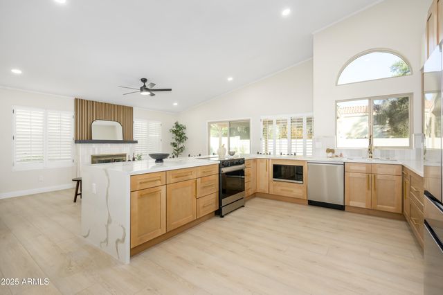 9021 S DREA Lane, Tempe, AZ 85284