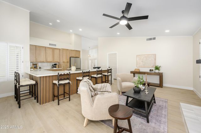 9021 S DREA Lane, Tempe, AZ 85284