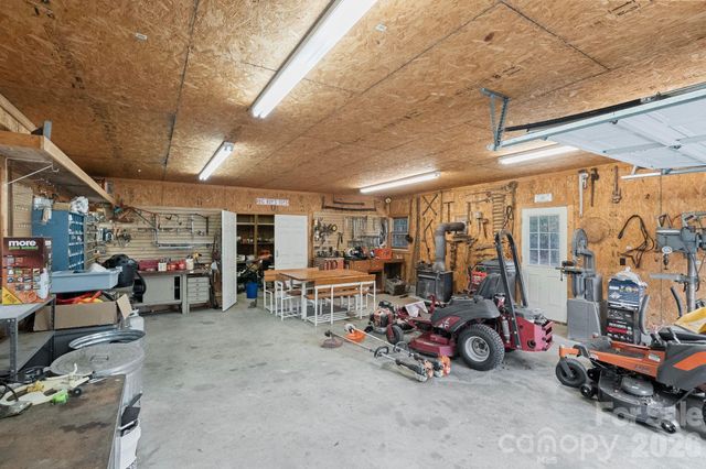 393 Youngs Bend Road, Kershaw, SC 29067