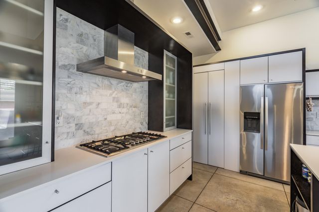 1224 8th Street NW, Albuquerque, NM 87102