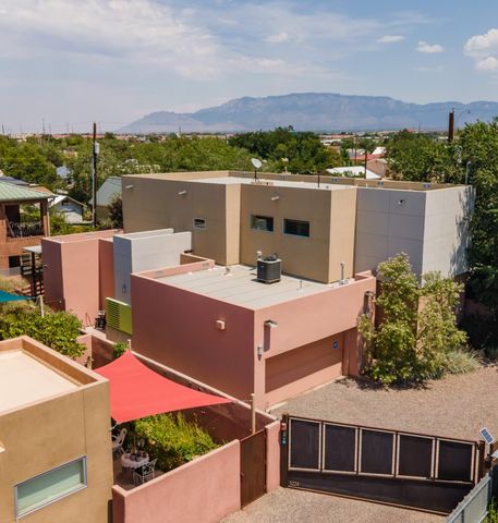 1224 8th Street NW, Albuquerque, NM 87102