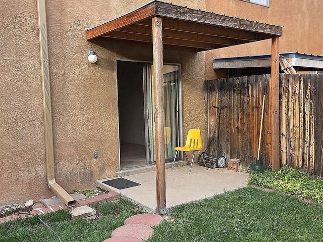545 Berry Road NW, Albuquerque, NM 87107