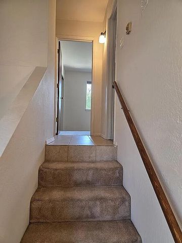545 Berry Road NW, Albuquerque, NM 87107