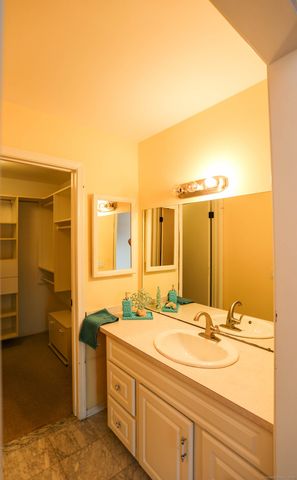 61 Seaview Avenue APT 51, Stamford, CT 06902