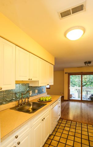 61 Seaview Avenue APT 51, Stamford, CT 06902