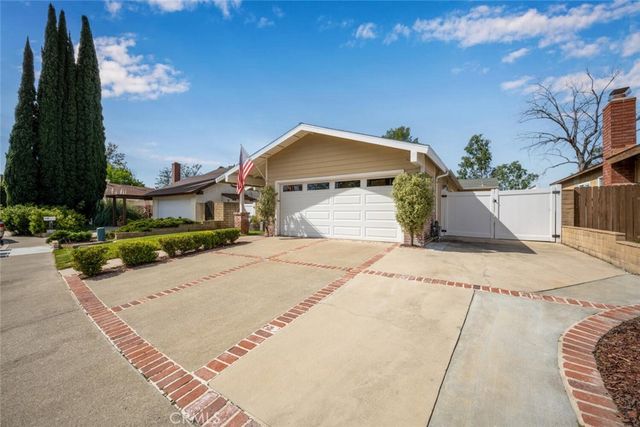 22995 Via San Juan, Mission Viejo, CA 92691