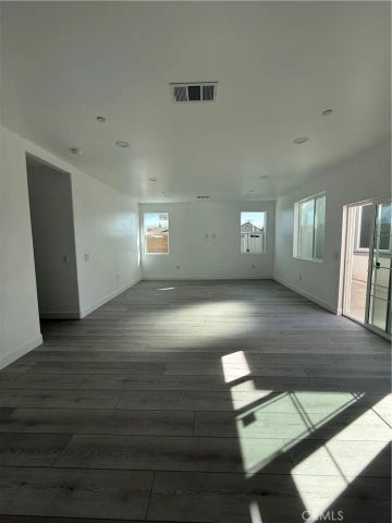 6590 Almeria, Fontana, CA 92336