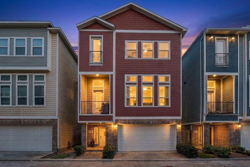 2108 Oatfield Drive, Houston, TX 77018